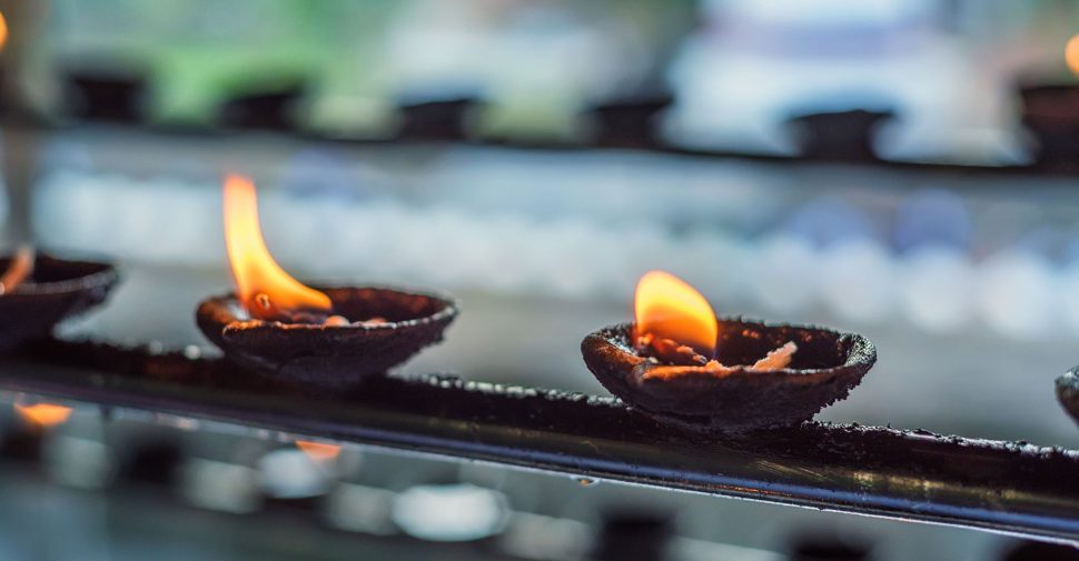 coconut-oil-lamps-in-temple-QNZ5WFT.jpg